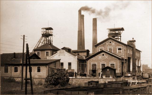 Pohled na důl Emeran z roku 1927.